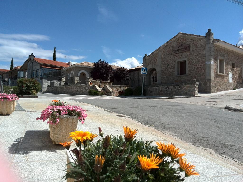 El Egio Guest House Cervera de Buitrago Luaran gambar
